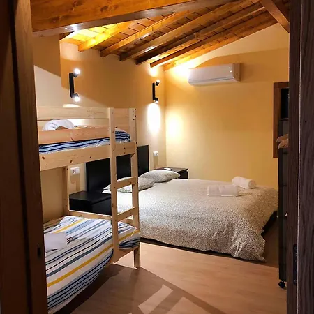 Casa Do Henrique Holiday home Braganca